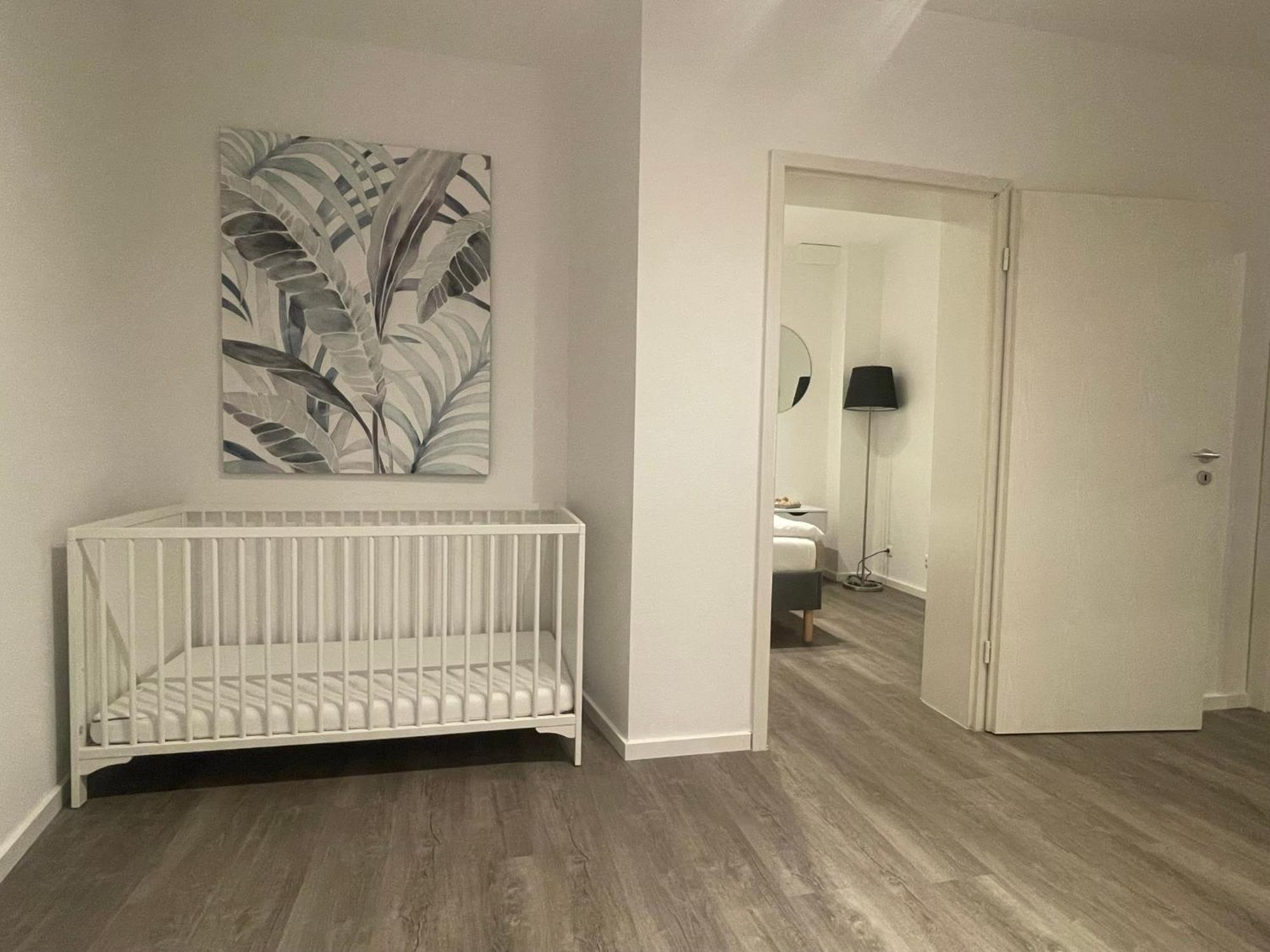 Apartment Perfekt Fuer 6! Kueche Netflix Bbq Parkplaetze Haar (Munich)