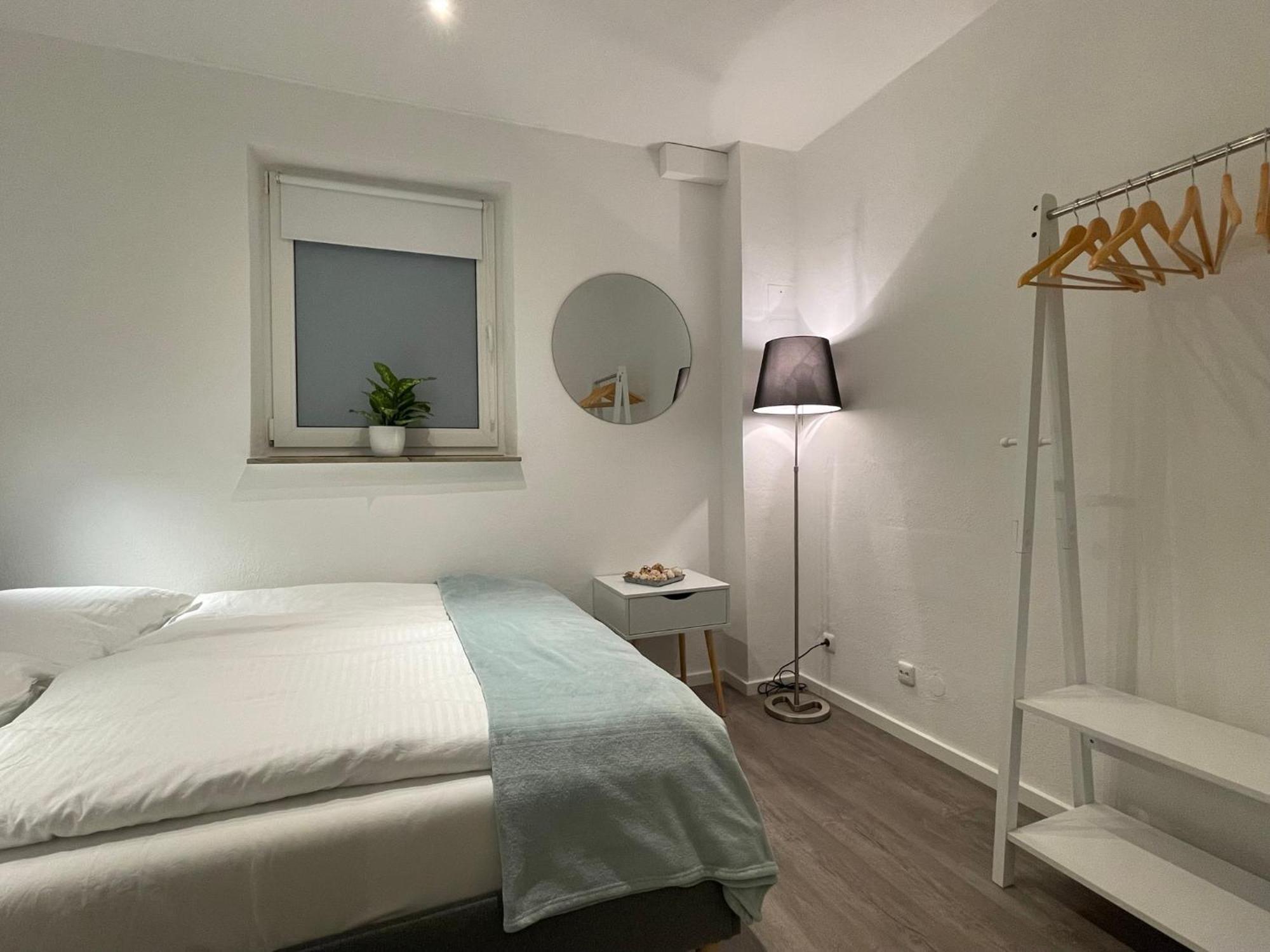 Perfekt Fuer 6! Kueche Netflix Bbq Parkplaetze Apartment Haar (Munich)